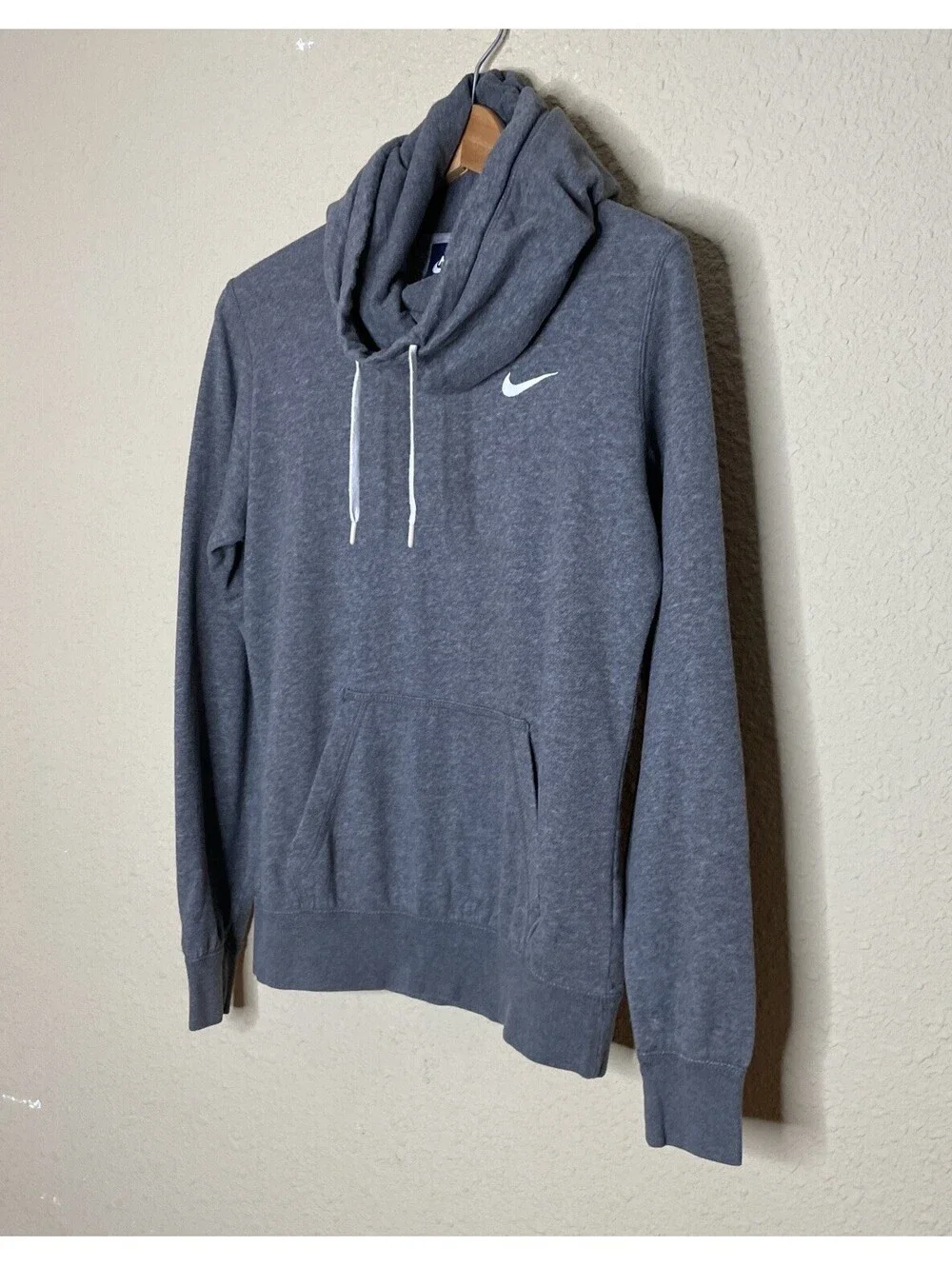 Nike Hoodie Women’s Small Gray Sweatshirt Rally Funnel Neck Long Sleeve…
